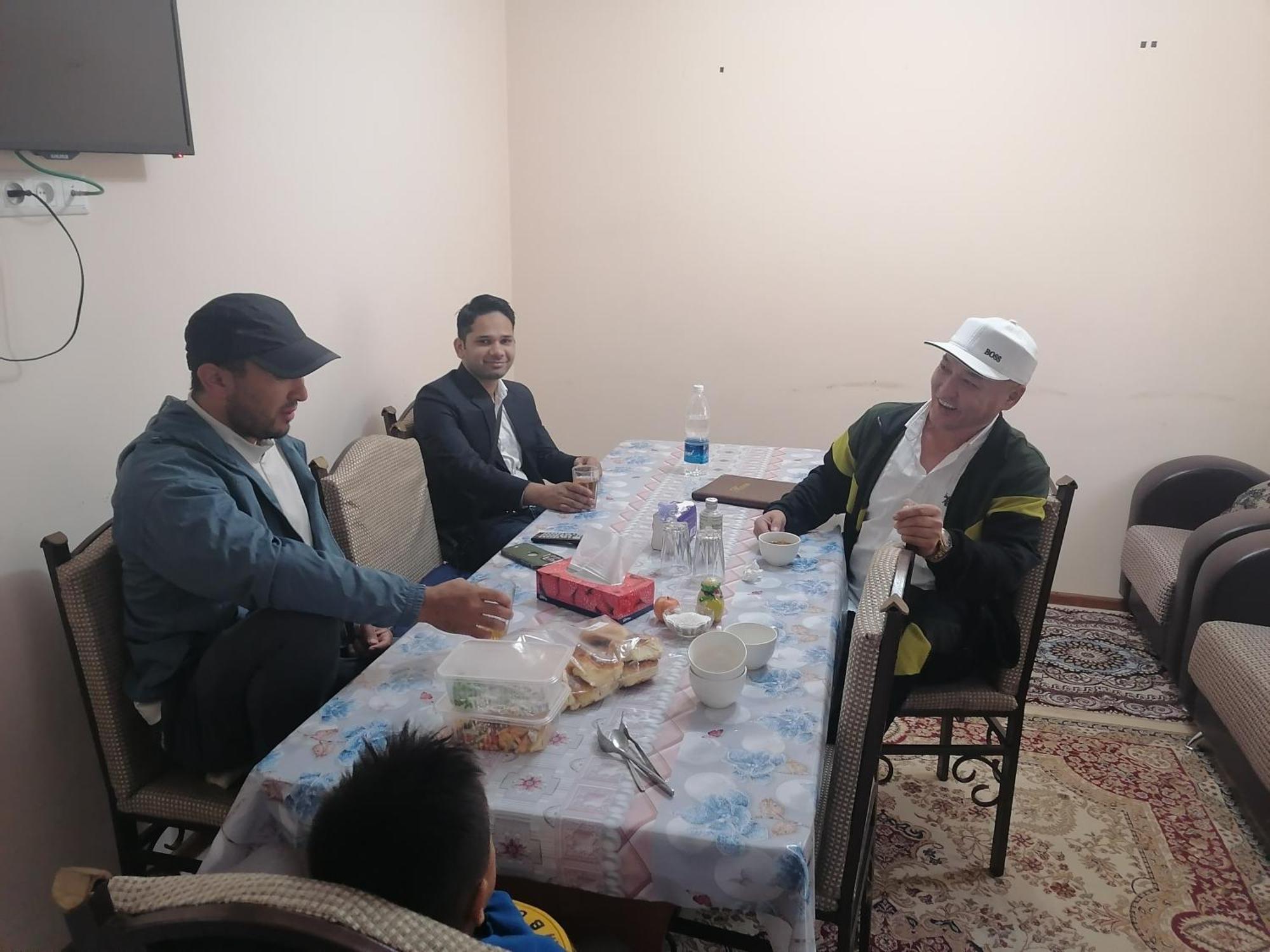 Altyn Bulak Guest Hause Hotel Karakol Luaran gambar