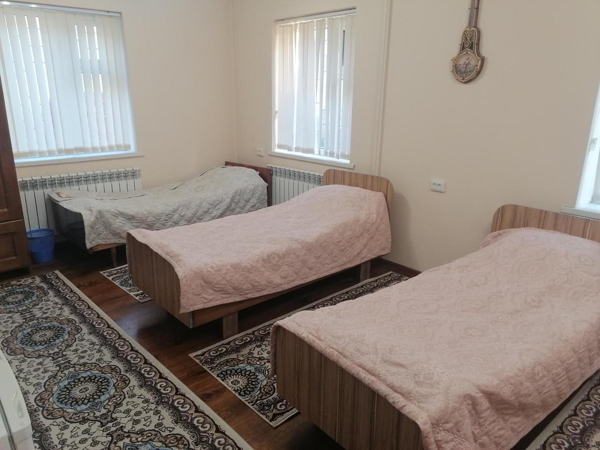 Altyn Bulak Guest Hause Hotel Karakol Luaran gambar