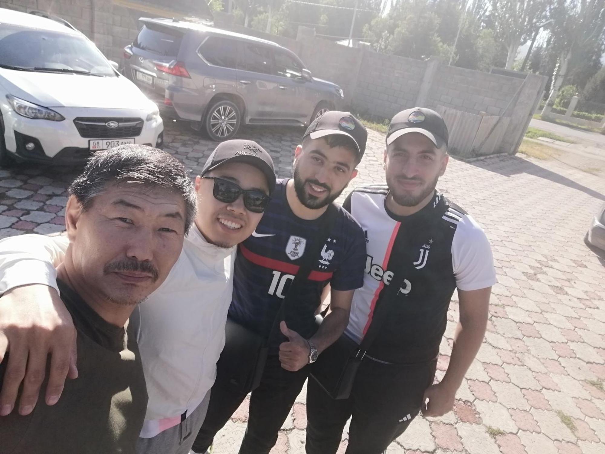 Altyn Bulak Guest Hause Hotel Karakol Luaran gambar